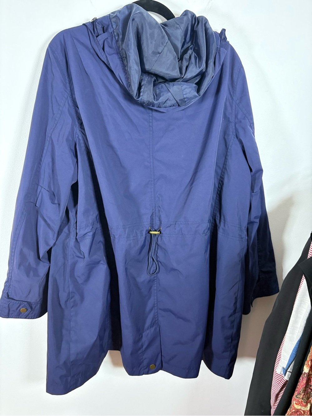 Pennington’s light jacket - Picture 4 of 4